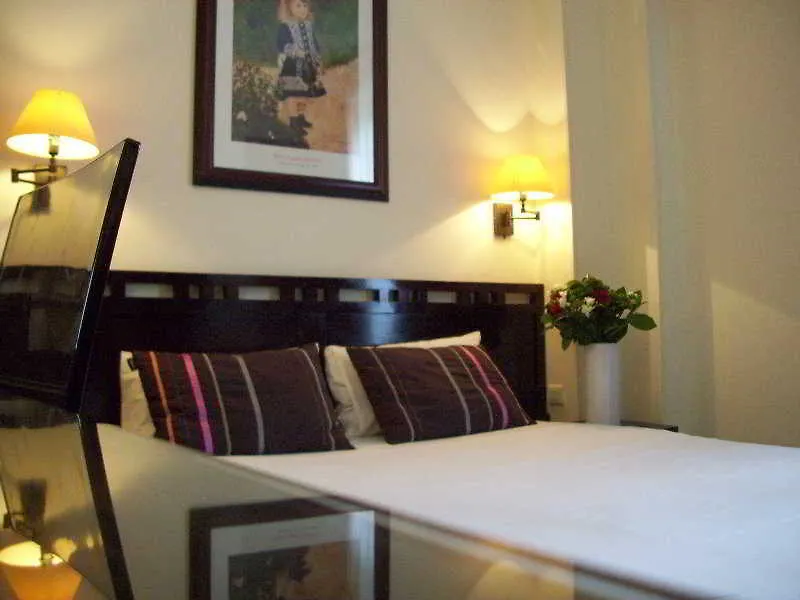 Hotel Petit Lafayette Paris