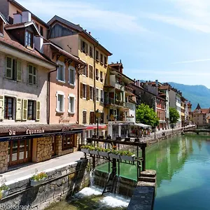Le Vasse - 2 Bedrooms With Terrace - Pedestrian Area , Annecy France